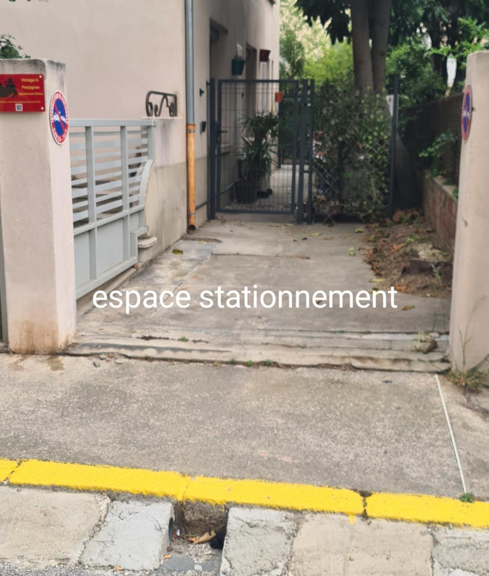 Vintage In Perpignan Exterior foto